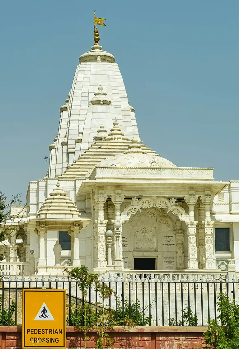 Crest Avenue Naupada Temple
